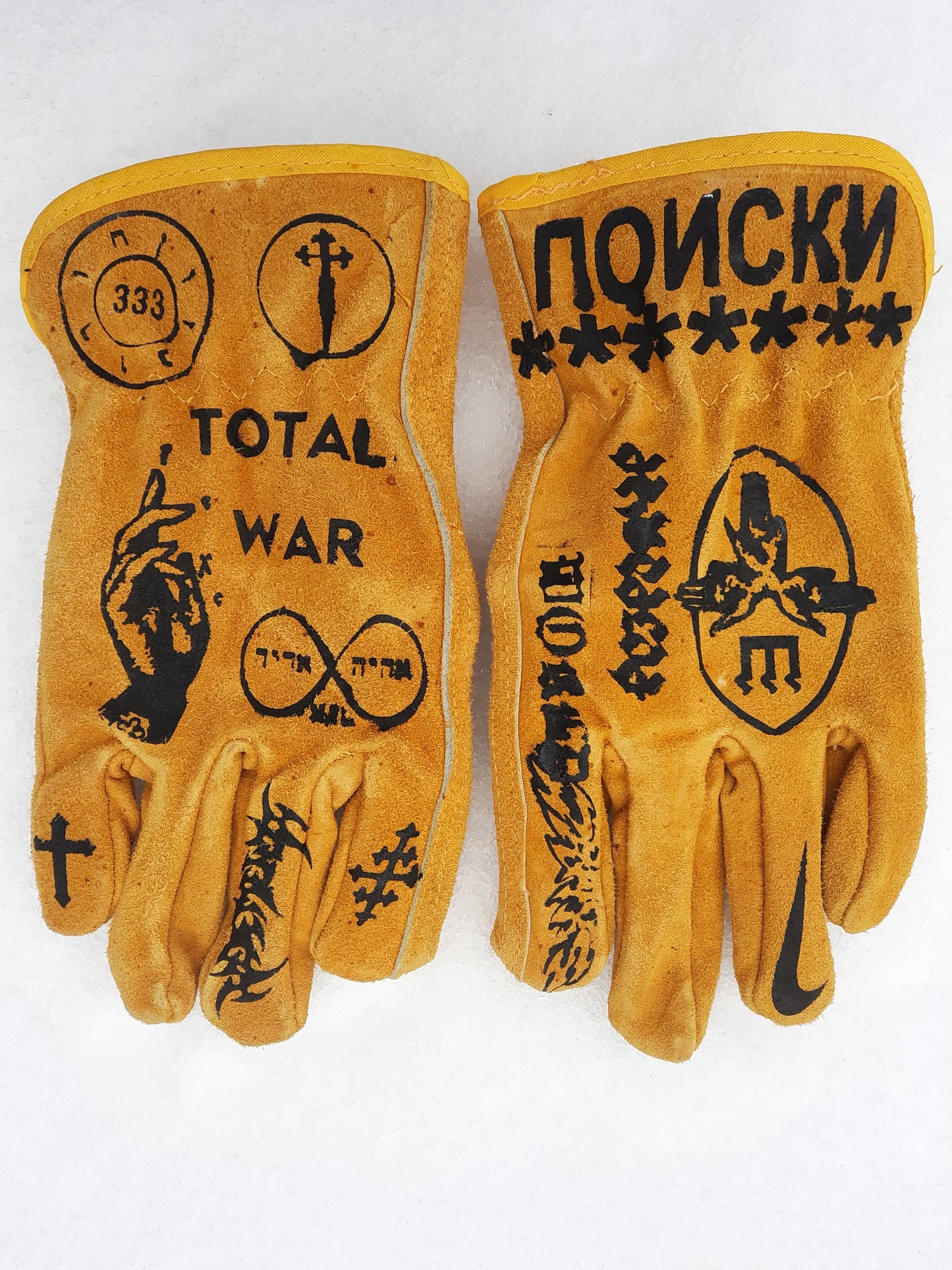 '𝘚𝘢𝘱𝘱𝘩𝘪𝘳𝘦 𝘝𝘦𝘪𝘯𝘴' Workwear Gloves