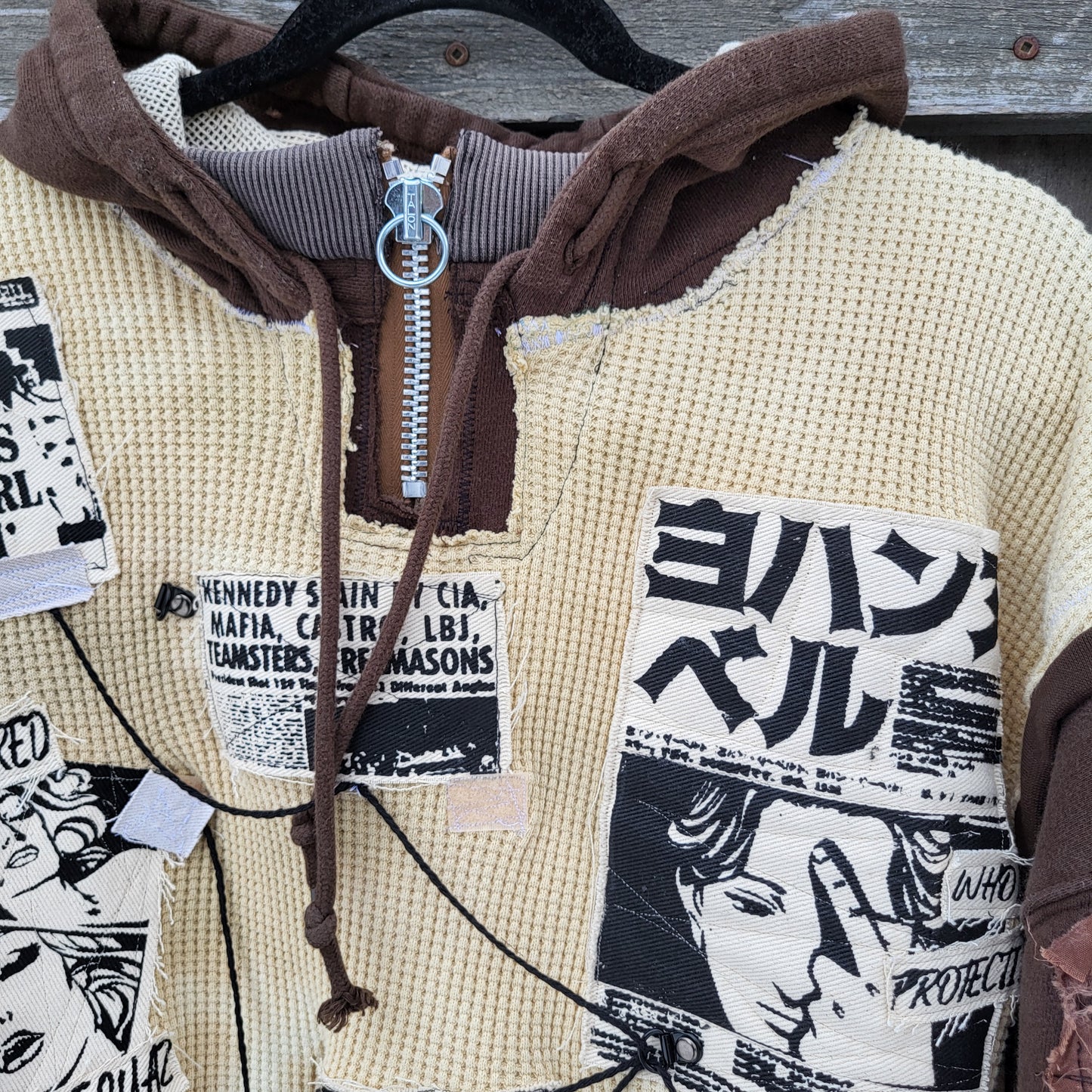 '𝘎𝘭𝘰𝘣𝘢𝘭 𝘊𝘰𝘯𝘴𝘱𝘪𝘳𝘢𝘤𝘺' Hoodie