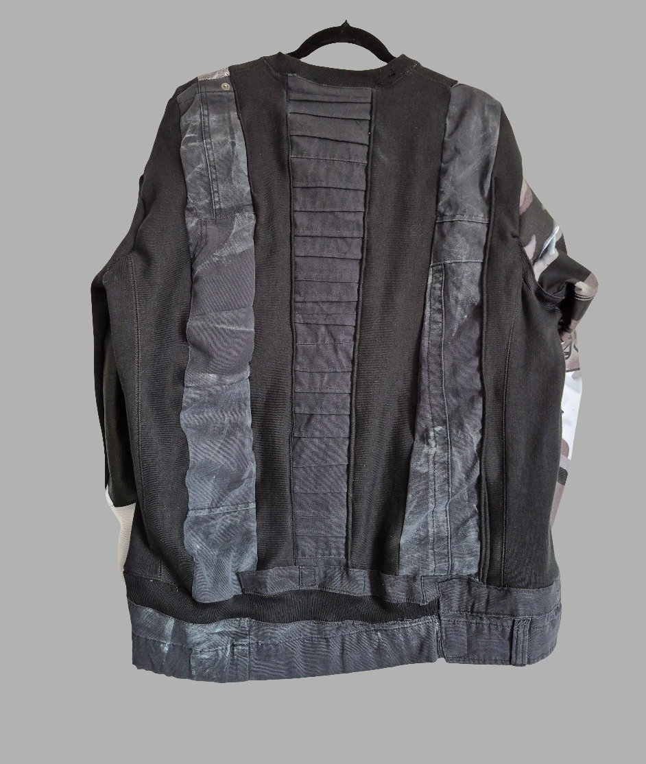 'ππ©π³π°π΅π΅ππ¦ ππͺπ€π¬π¦π³' Crewneck Sweater