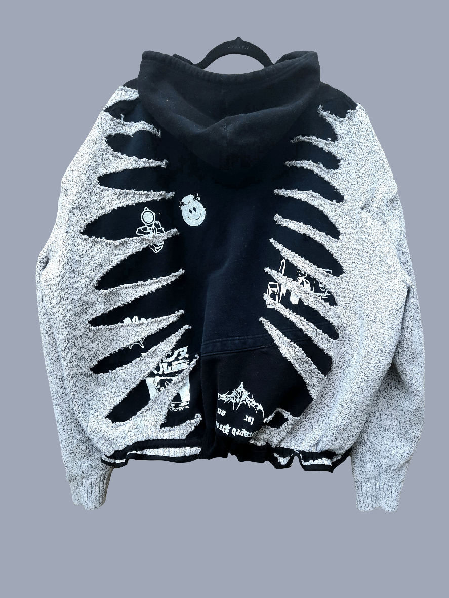 '𝘚𝘵𝘢𝘵𝘪𝘤 𝘎𝘳𝘪𝘱' Hoodie