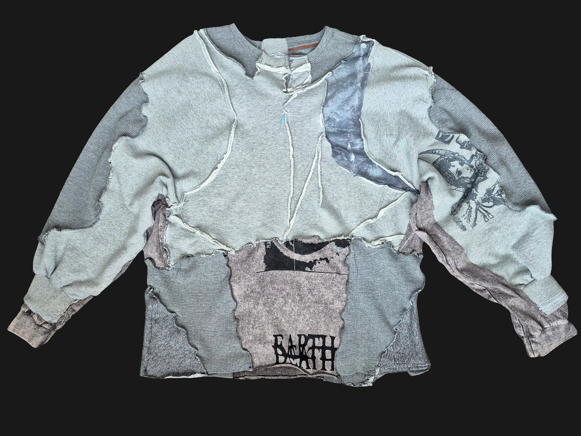 'ππͺπ³π’π΅π¦π₯ ππͺπ―π₯π°πΈπ΄ 95' Sweater