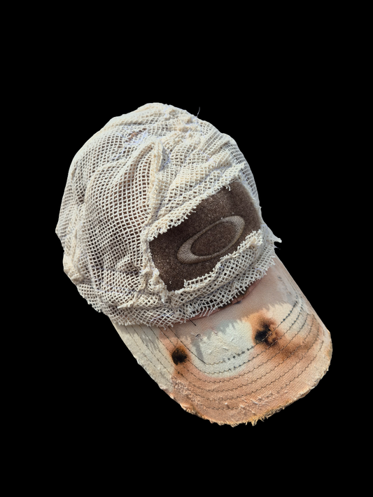 '𝘚𝘢𝘯𝘥𝘺 𝘋𝘳𝘰𝘰𝘨𝘴' Oakley Cap