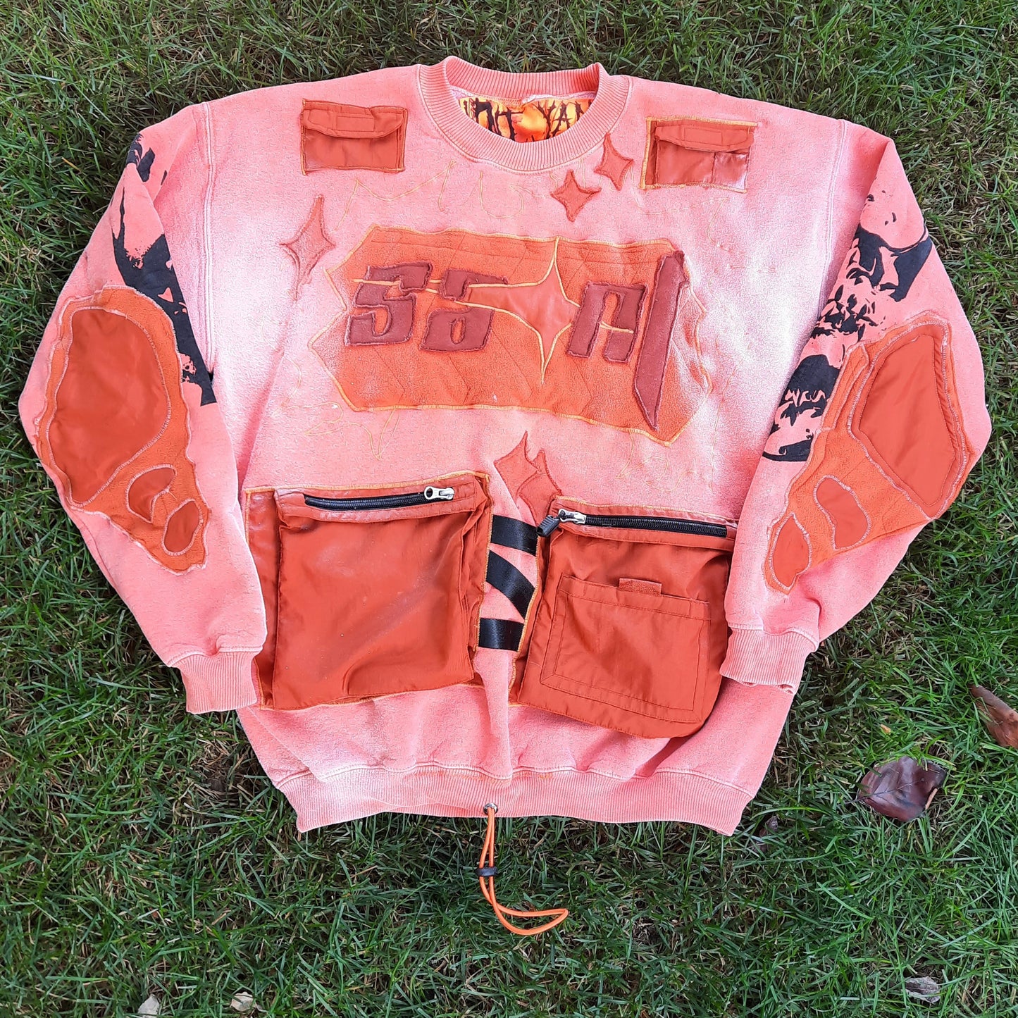 'ππ°ππ’π³ ππ³π°π±πΆππ΄πͺπ°π―' Crewneck Sweater