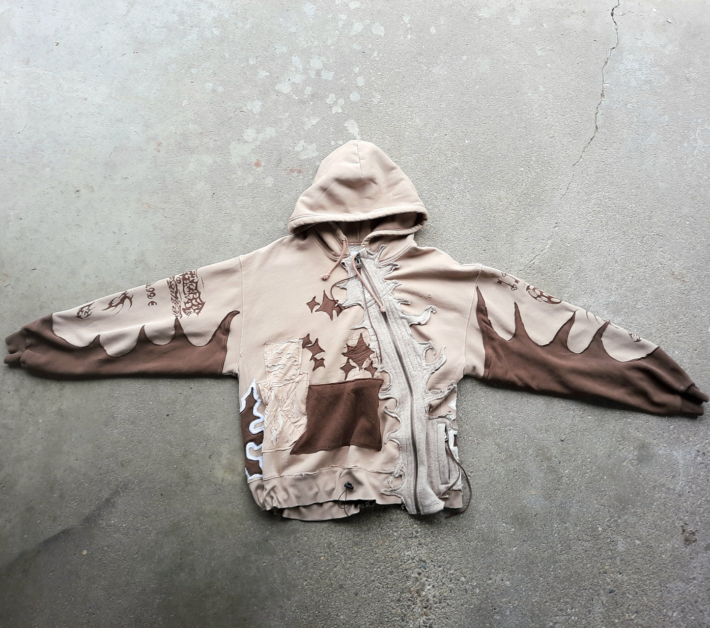 'ππ³π°πΆπ―π₯πΈπͺπ³π¦' Hoodie