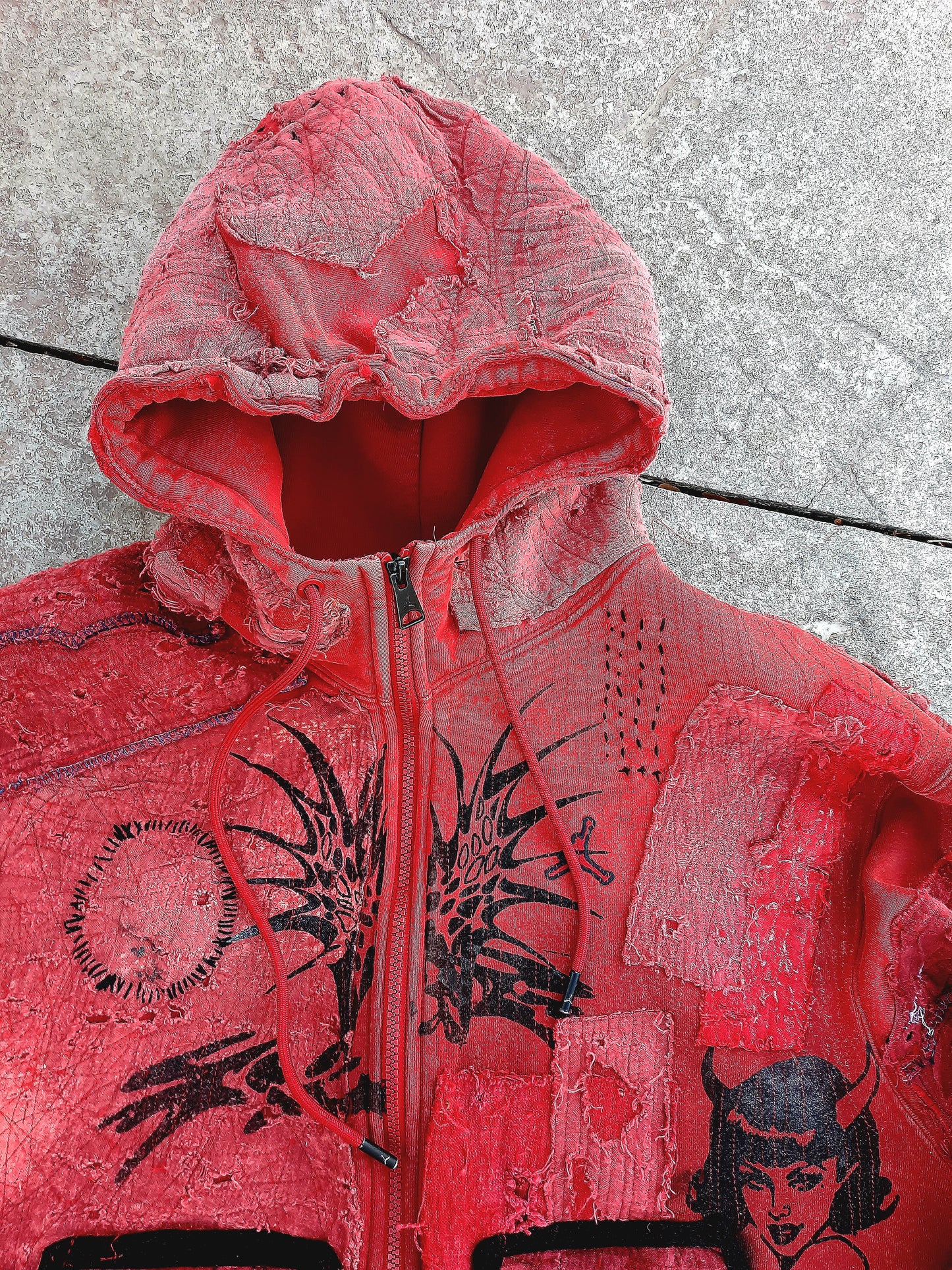 'ππ°π³ππ₯ π°π― ππͺπ³π¦' Hoodie