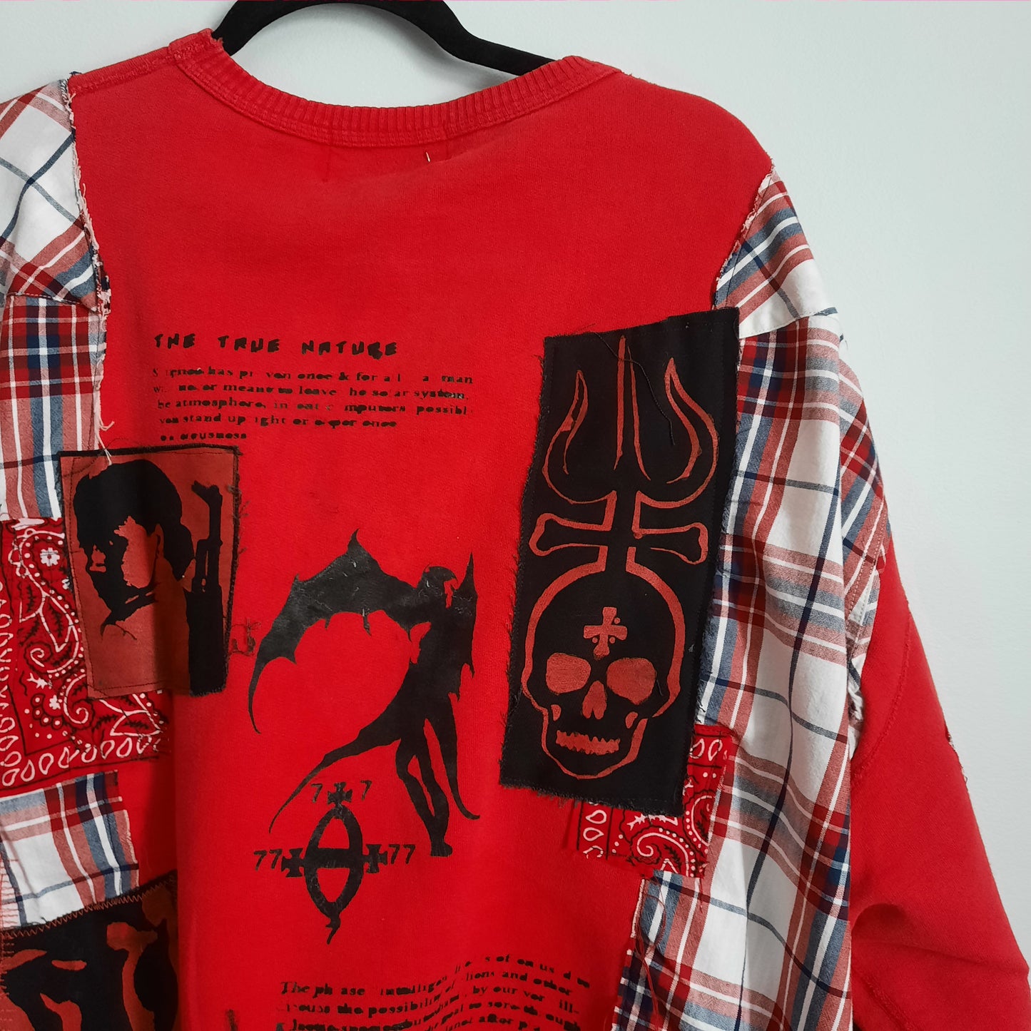 'ππ°πΆππͺπ― ππ°πΆπ¨π¦' Crewneck Sweater