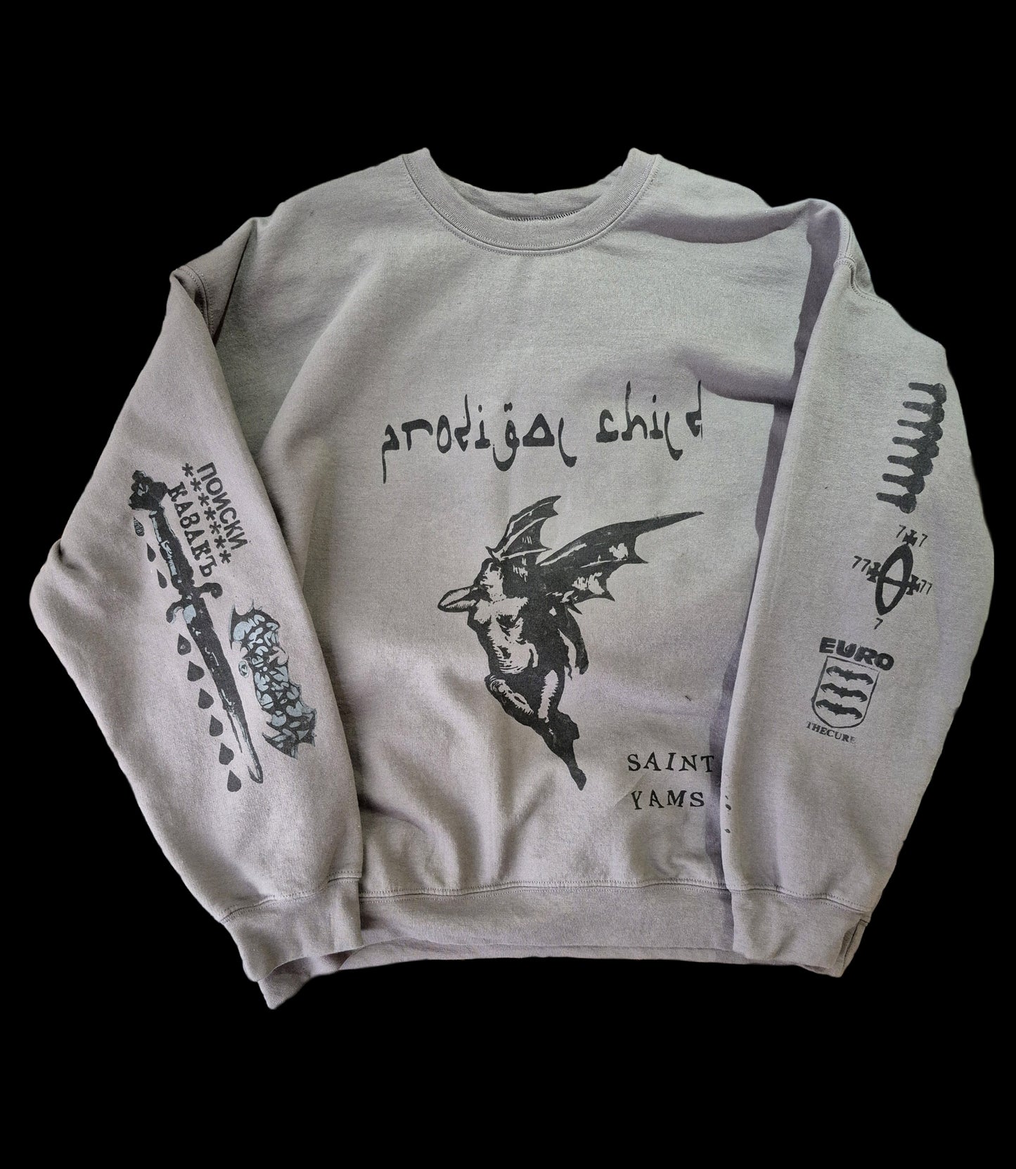 '𝘗𝘳𝘰𝘥𝘪𝘨𝘢𝘭 𝘊𝘩𝘪𝘭𝘥 ᒾ' Crewneck Sweater