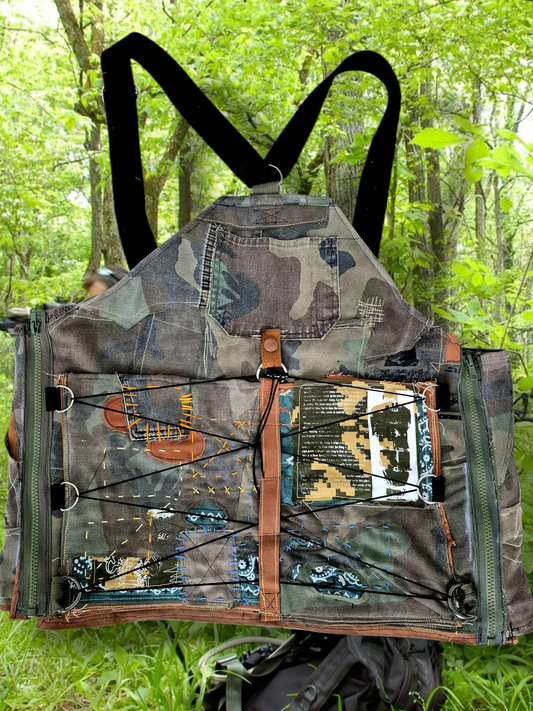 '𝘈𝘱𝘰𝘤𝘢𝘭𝘺𝘱𝘴𝘦 𝘞𝘩𝘦𝘯?' Utility Vest