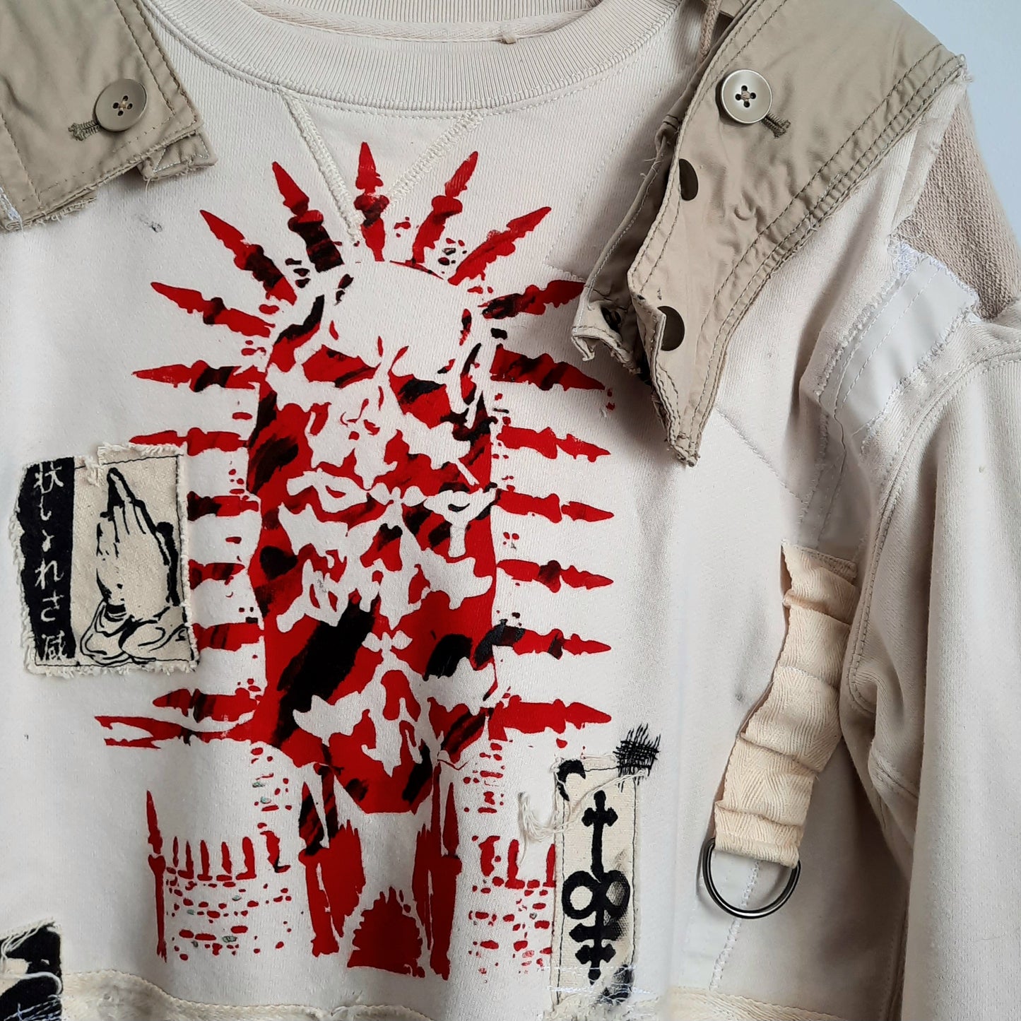 '𝘞𝘦𝘴𝘵𝘦𝘳𝘯 𝘊𝘰𝘯𝘥𝘶𝘪𝘵' Graphic Hoodie with Detachable Hood