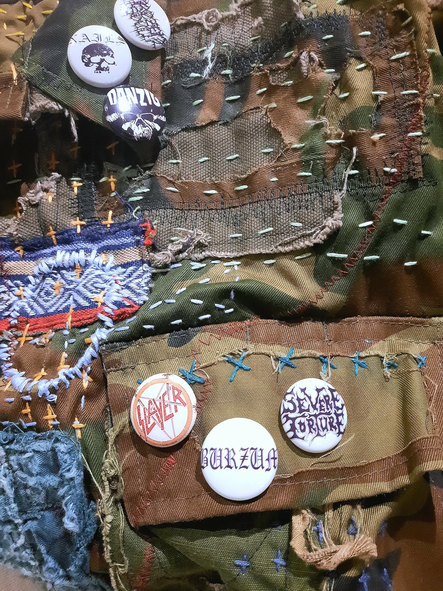 '𝘎𝘳𝘦𝘦𝘯 𝘎𝘩𝘰𝘴𝘵' Military Jacket