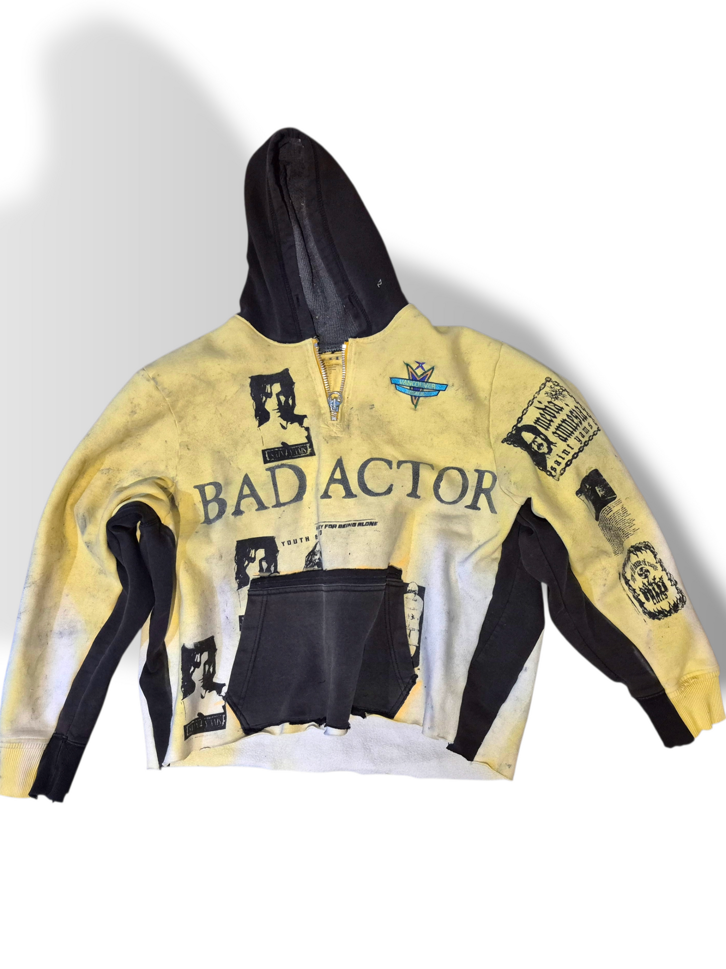 '𝘉𝘢𝘥 𝘈𝘤𝘵𝘰𝘳' Hoodie