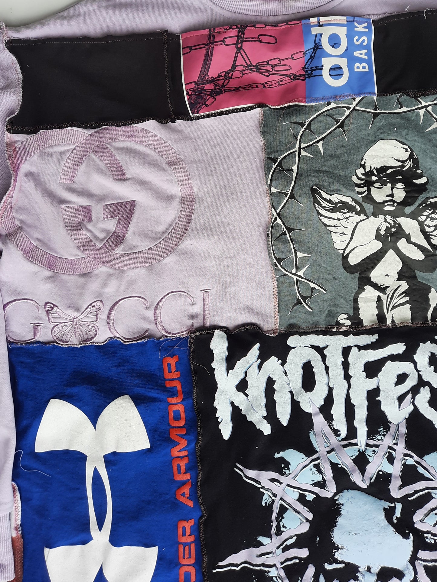 'ππ°π΅ ππ―π°π΅' Patchwork Sweater