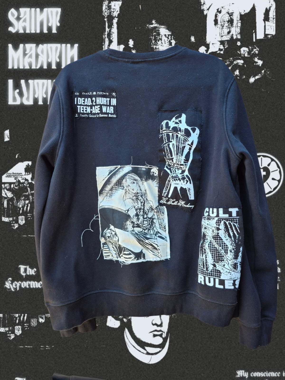 '𝘔𝘰𝘰𝘯𝘭𝘪𝘨𝘩𝘵 𝘖𝘷𝘦𝘳 𝘚𝘱𝘪𝘭𝘭𝘢𝘳'𝘴 𝘊𝘰𝘷𝘦' Crewneck Sweater