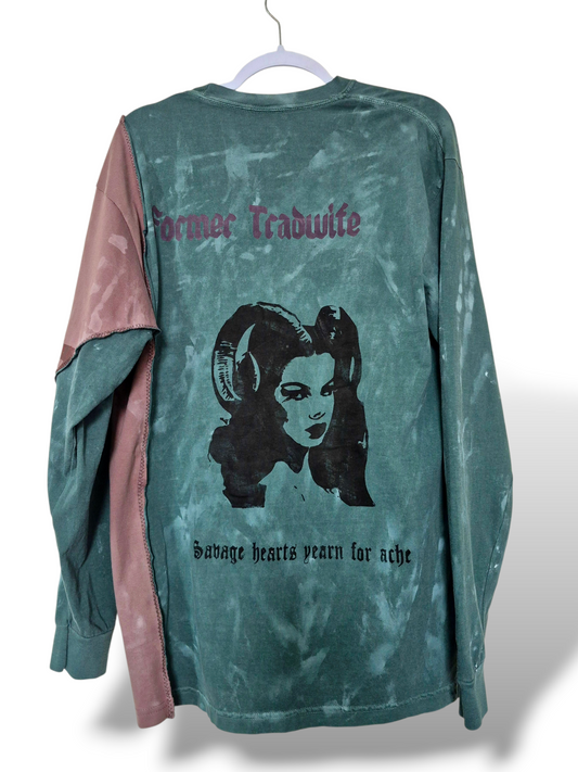 '𝘚𝘢𝘷𝘢𝘨𝘦 𝘏𝘦𝘢𝘳𝘵𝘴' Long Sleeve Shirt