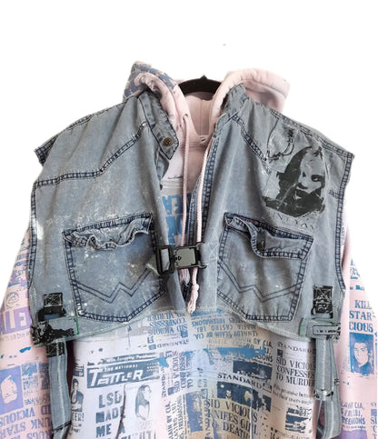 '𝘊𝘢𝘯𝘥𝘺 𝘍𝘭𝘰𝘴𝘴' All-over Print Hoodie with Cyberpunk Vest (1/1)