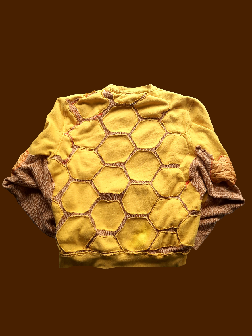 '𝘏𝘰𝘯𝘦𝘺𝘤𝘰𝘮𝘣' Reconstructed 𝙉𝙞𝙠𝙚 Crewneck Sweater