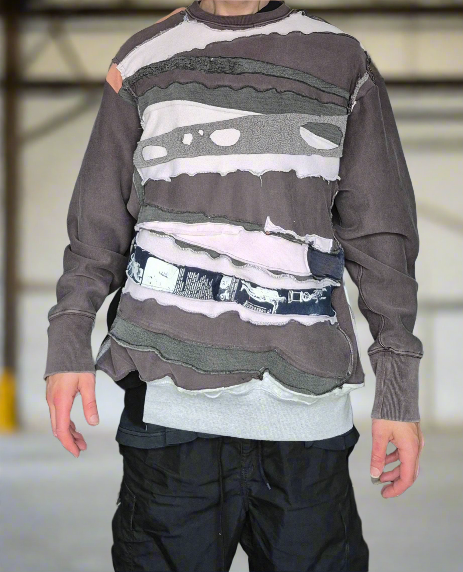 '𝘚𝘱𝘪𝘬𝘦 𝘍𝘪𝘦𝘭𝘥' Crewneck Sweater