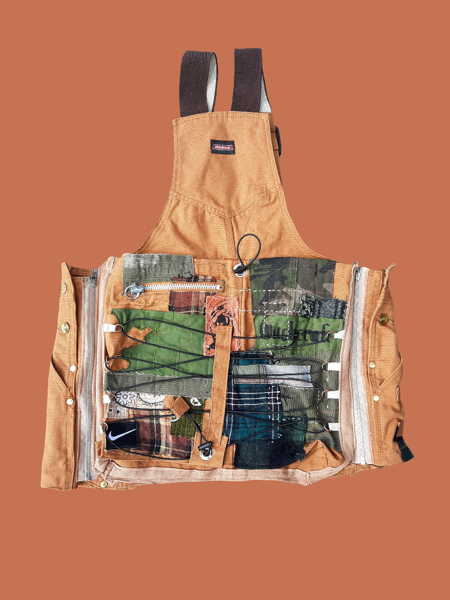 '𝘈𝘱𝘰𝘤𝘢𝘭𝘺𝘱𝘵𝘪𝘤 𝘏𝘪𝘱𝘱𝘪𝘦' Outdoor Vest