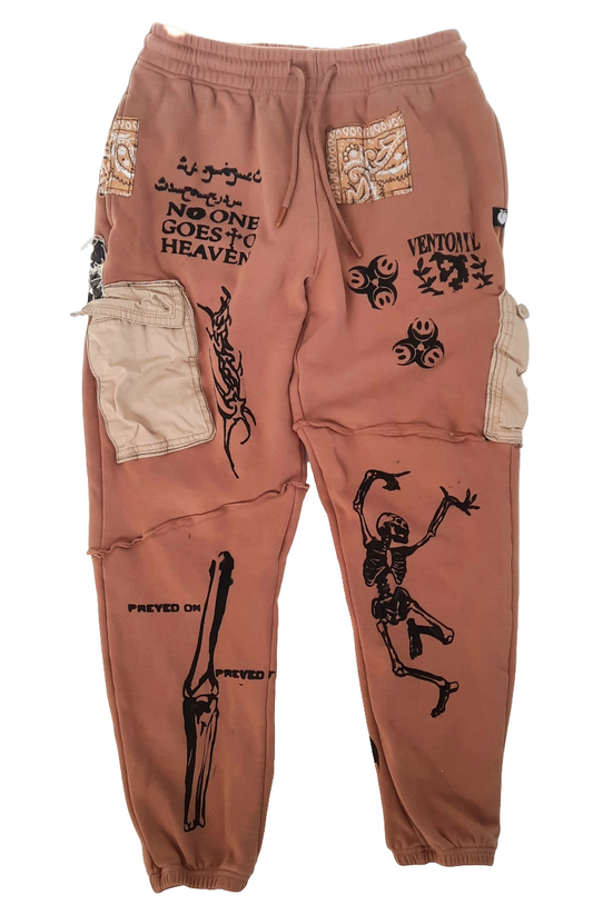 '𝘋𝘦𝘴𝘦𝘳𝘵 𝘖𝘢𝘴𝘪𝘴' Cargo Sweatpants