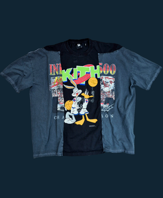 '𝘒𝘪𝘵𝘩𝘪𝘯𝘨 𝘉𝘰𝘰𝘵𝘩' Tee