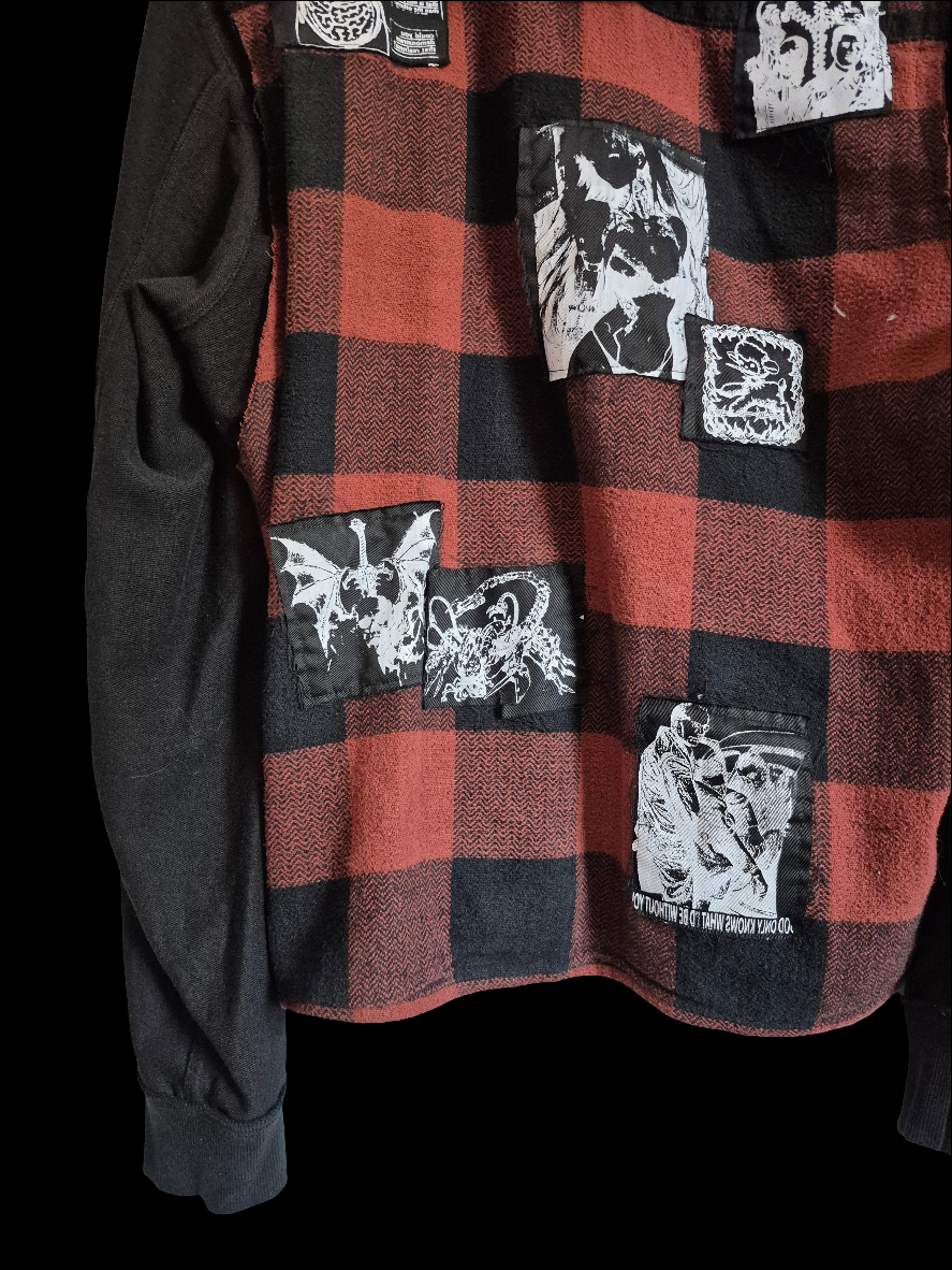 '𝘍𝘢𝘥𝘦𝘥 𝘊𝘶𝘳𝘷𝘦' Hooded Flannel