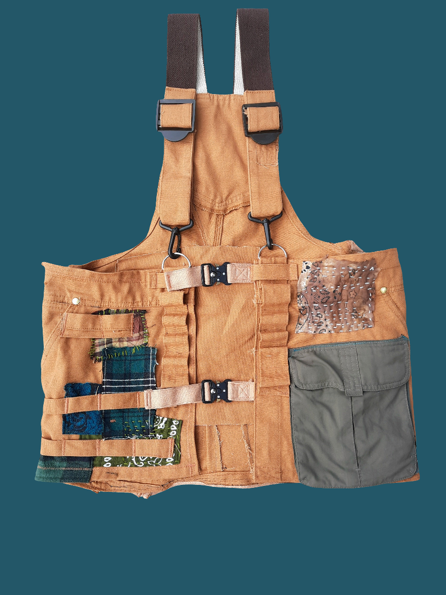 '𝘈𝘱𝘰𝘤𝘢𝘭𝘺𝘱𝘵𝘪𝘤 𝘏𝘪𝘱𝘱𝘪𝘦' Outdoor Vest