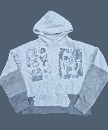 '𝘎𝘭𝘰𝘰𝘮' Cropped Hoodie