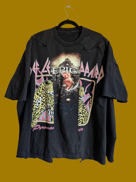 '𝘋𝘦𝘧 & 𝘉𝘭𝘪𝘯𝘥' Tee