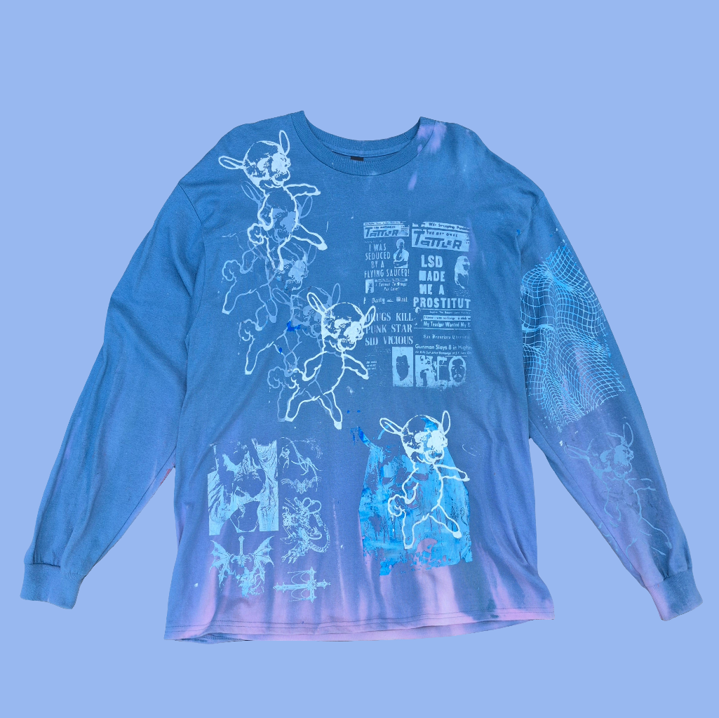 '𝘌𝘷𝘦𝘳𝘺𝘣𝘰𝘥𝘺 𝘊𝘰𝘮𝘮𝘪𝘵𝘴 𝘊𝘳𝘪𝘮𝘦 𝘚𝘰𝘮𝘦𝘵𝘪𝘮𝘦𝘴' Long Sleeve Shirt