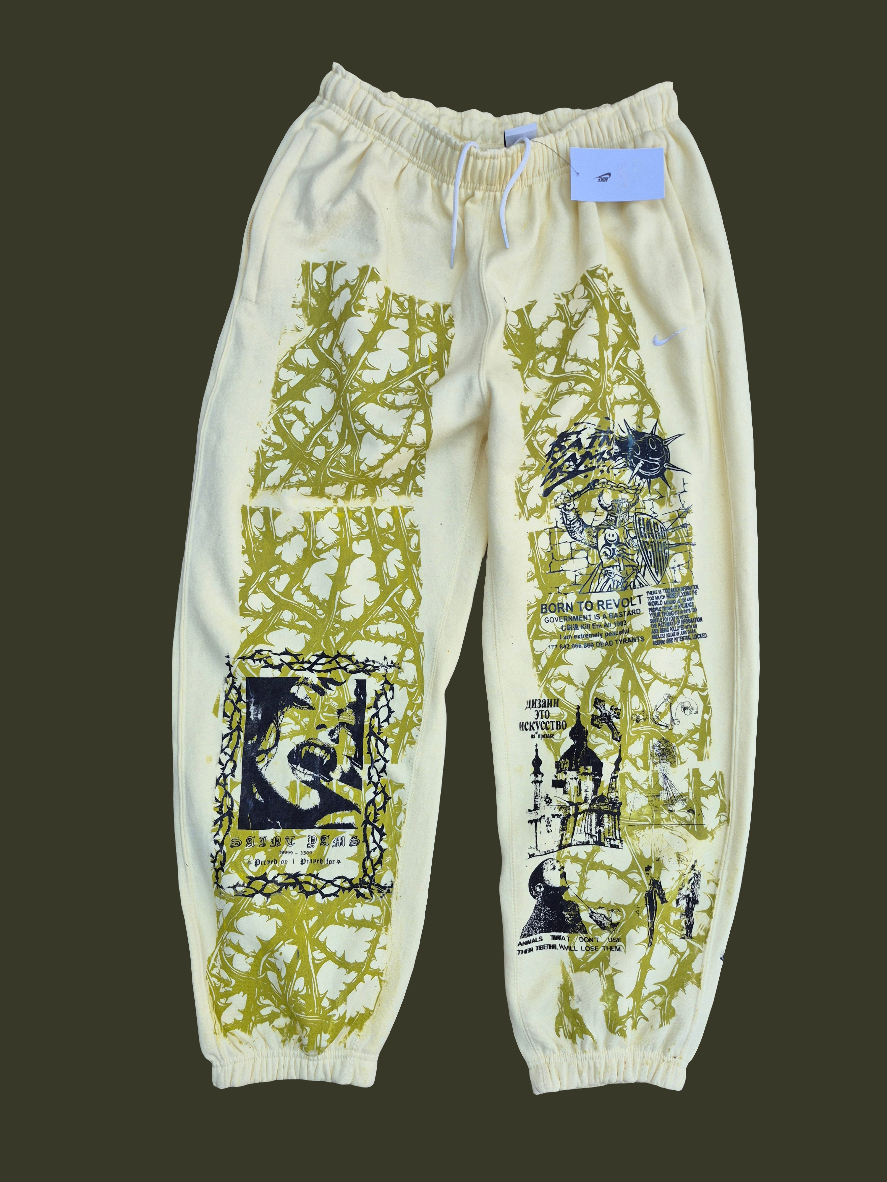 '𝘉𝘪𝘰 𝘊𝘪𝘳𝘤𝘶𝘪𝘵𝘳𝘺' Nike Sweatpants