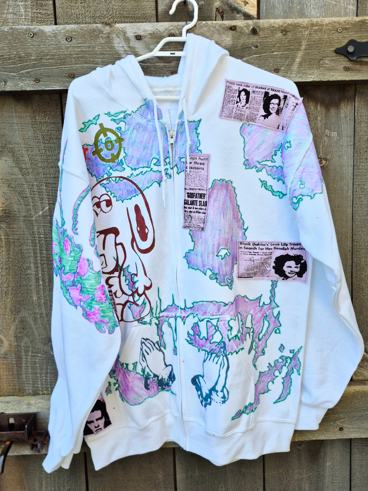 '𝘈𝘴𝘵𝘳𝘢𝘢𝘢𝘭 𝘗𝘳𝘰𝘫𝘦𝘤𝘵𝘪𝘰𝘯' Zip-up Hoodie
