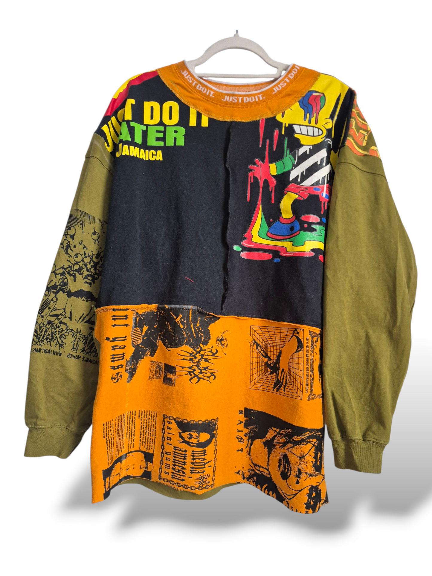 '𝘎𝘰𝘰𝘴𝘦𝘣𝘶𝘮𝘱𝘴' Long Sleeve Shirt