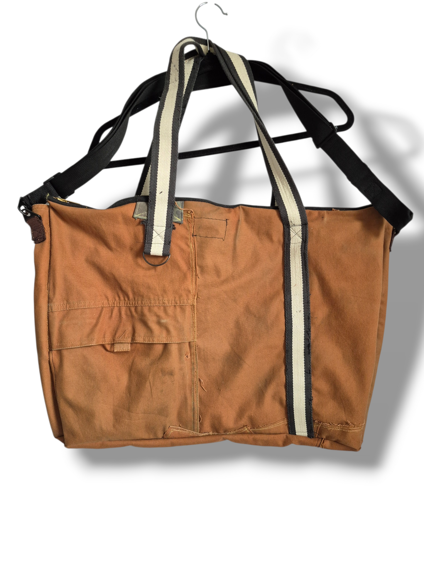 '𝘛𝘩𝘦 𝘎𝘖𝘈𝘛' Tote