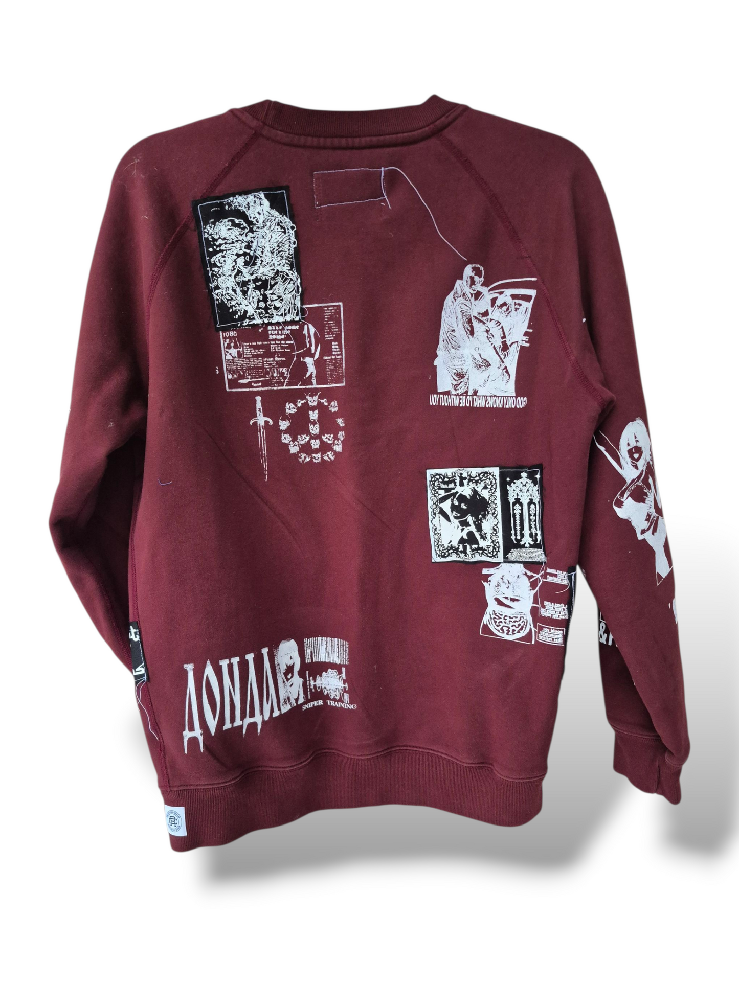 '𝘉𝘭𝘰𝘰𝘥 𝘔𝘦𝘳𝘪𝘥𝘪𝘢𝘯' Crewneck Sweater