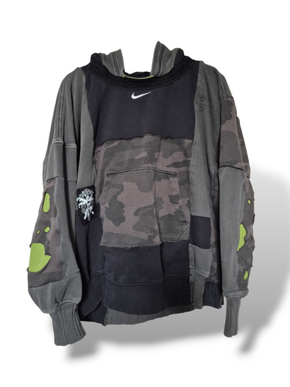 '𝘖𝘱𝘵𝘪𝘮𝘪𝘻𝘦𝘥 𝘊𝘰𝘯𝘧𝘪𝘨𝘶𝘳𝘢𝘵𝘪𝘰𝘯' Hoodie