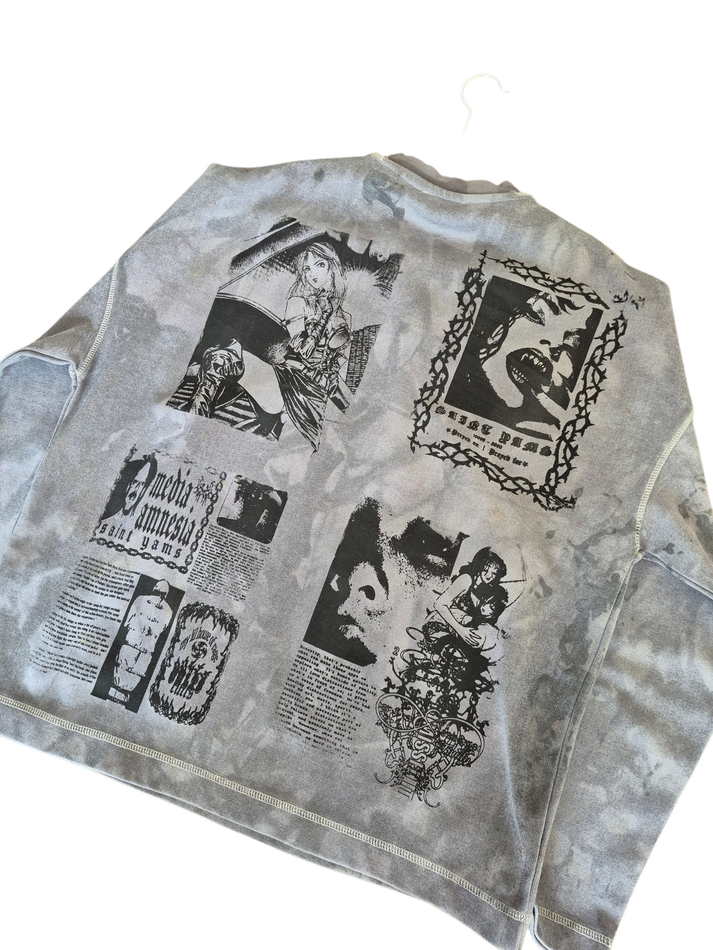 '𝘗𝘢𝘭𝘦 𝘞𝘢𝘵𝘦𝘳' Crewneck Sweater