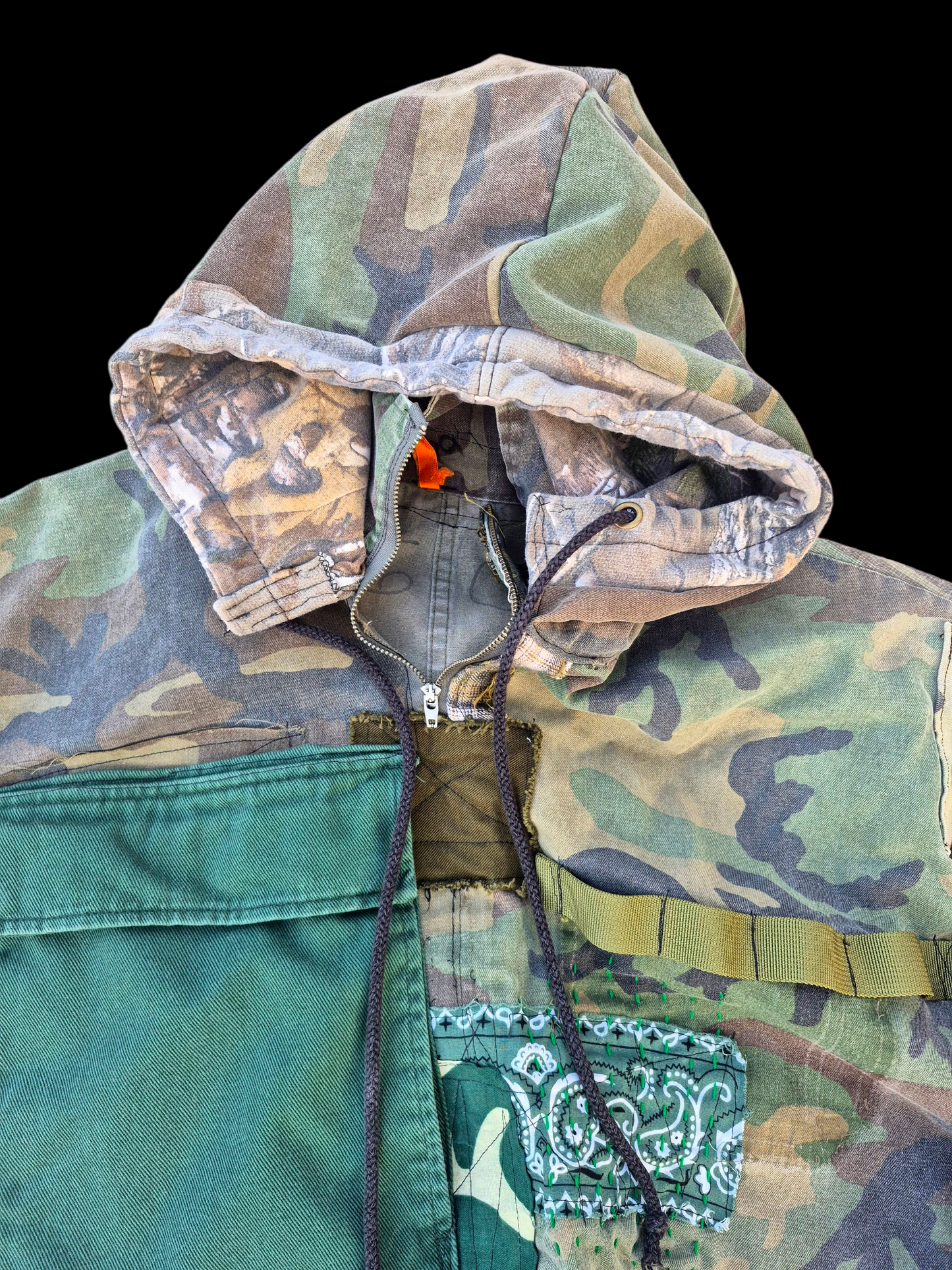 '𝘛𝘳𝘦𝘯𝘤𝘩 𝘔𝘰𝘣' Anorak