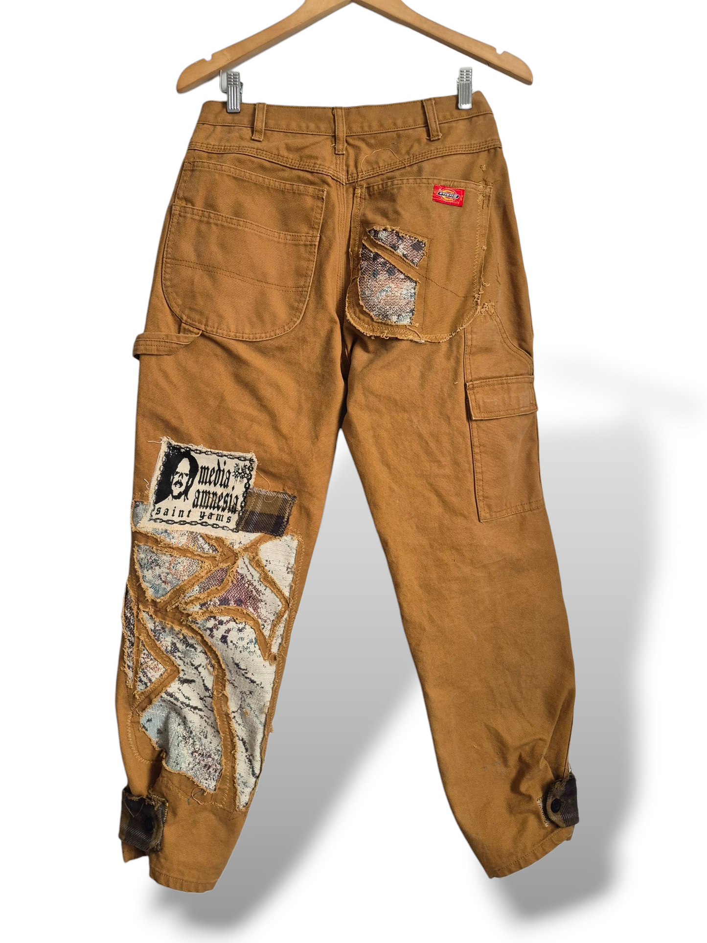 '𝘚𝘪𝘮𝘶𝘭𝘢𝘵𝘦𝘥 𝘖𝘢𝘴𝘪𝘴' Double-knee Cargo Pants