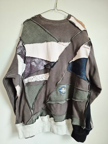 '𝘚𝘱𝘪𝘬𝘦 𝘍𝘪𝘦𝘭𝘥' Crewneck Sweater