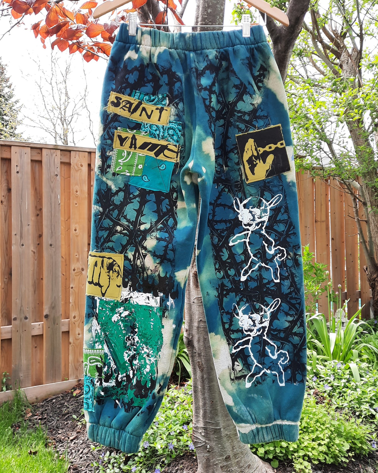 '𝘊𝘰𝘭𝘭𝘢𝘳𝘥 𝘎𝘳𝘦𝘦𝘯𝘴' Sweatpants