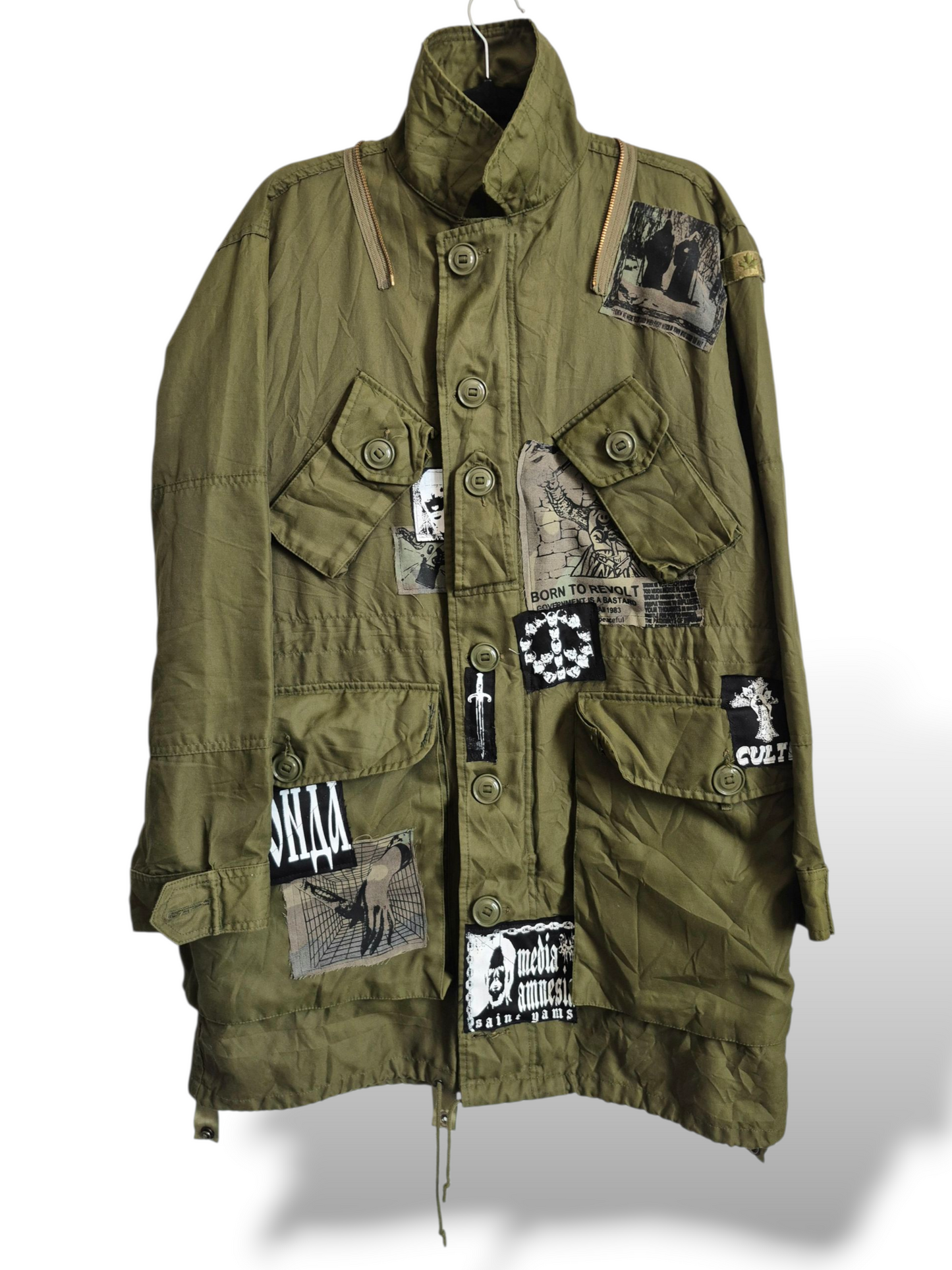 '𝘏𝘢𝘶𝘯𝘵𝘦𝘥 𝘛𝘶𝘯𝘥𝘳𝘢' Military Trench Shell Jacket