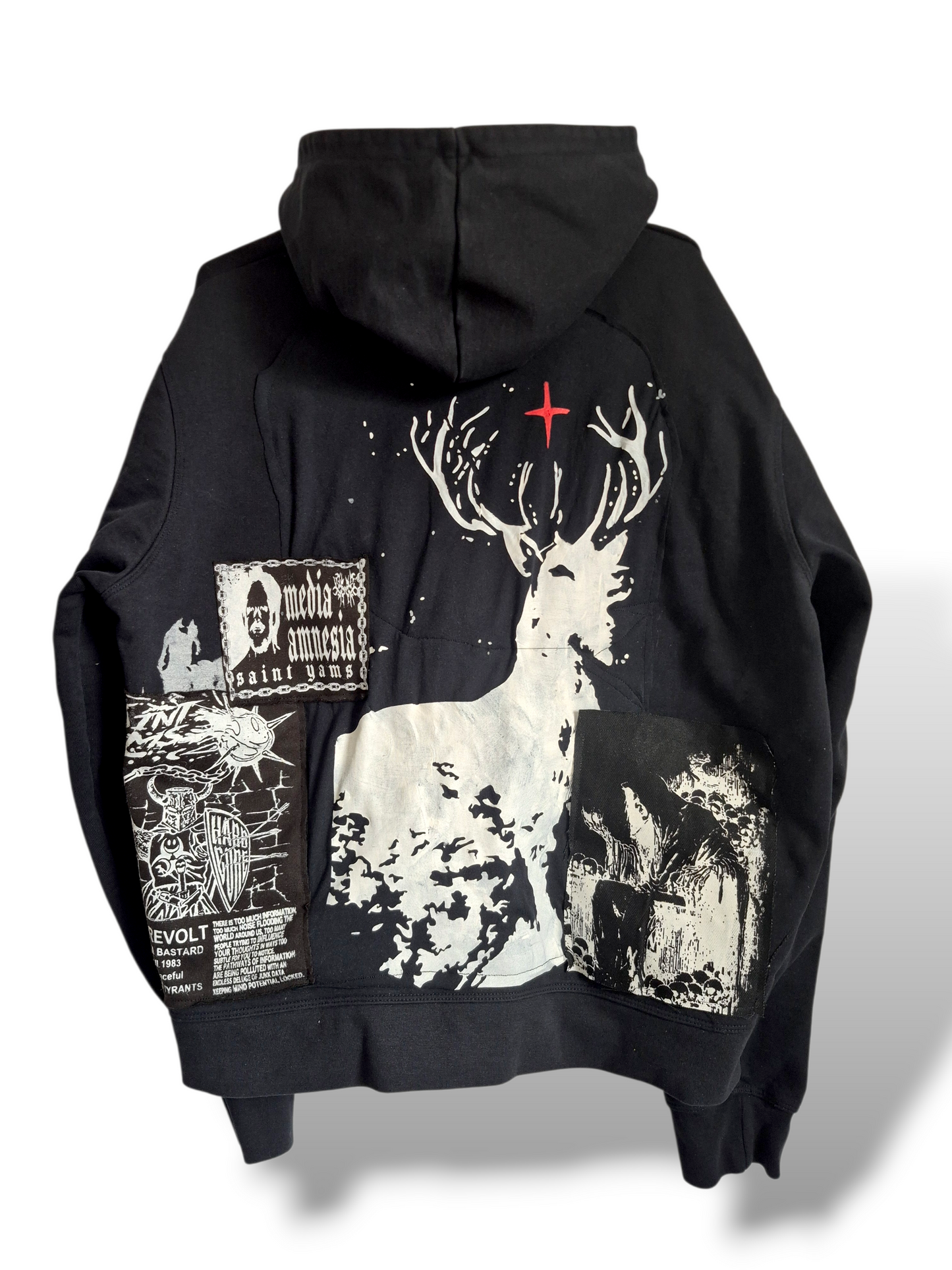 '𝘉𝘭𝘰𝘰𝘥 𝘔𝘦𝘳𝘪𝘥𝘪𝘢𝘯' Quarter-zip Hoodie