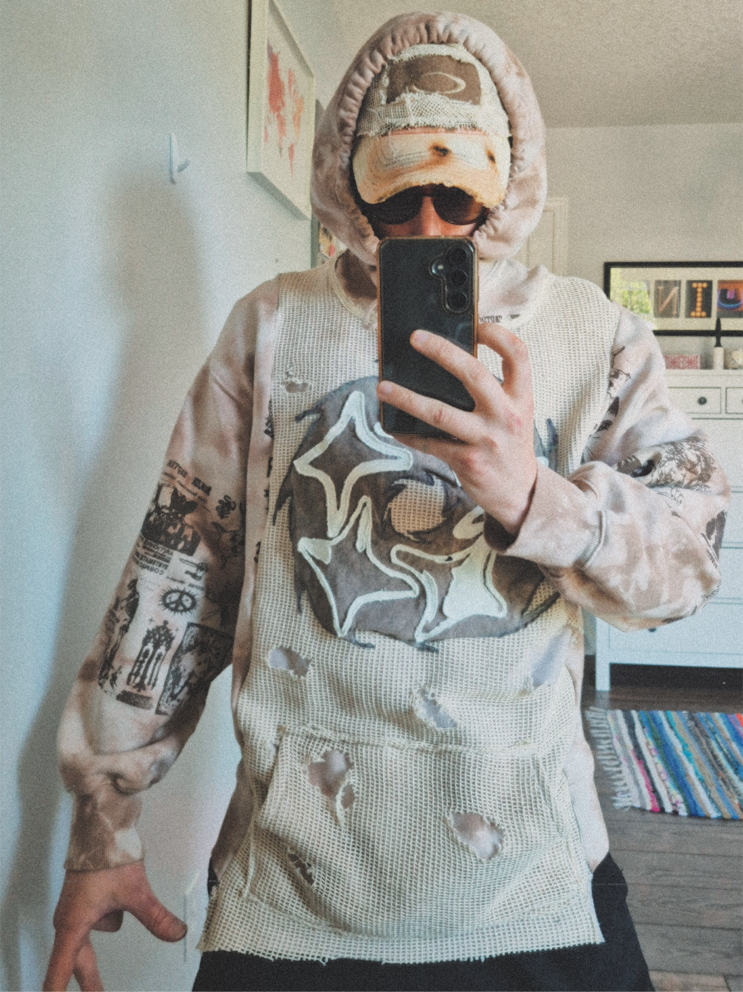 '𝘐𝘧 𝘓𝘰𝘰𝘬𝘴 𝘊𝘰𝘶𝘭𝘥 𝘚𝘵𝘳𝘦𝘦𝘵 𝘍𝘪𝘨𝘩𝘵' Hoodie