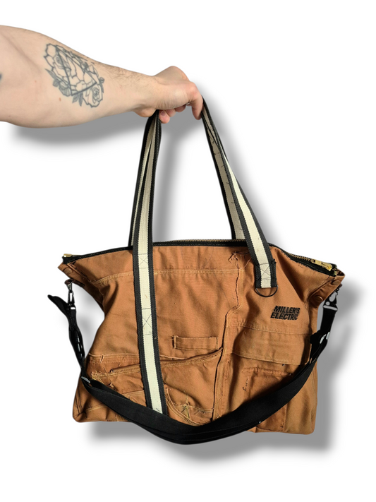 '𝘛𝘩𝘦 𝘎𝘖𝘈𝘛' Tote