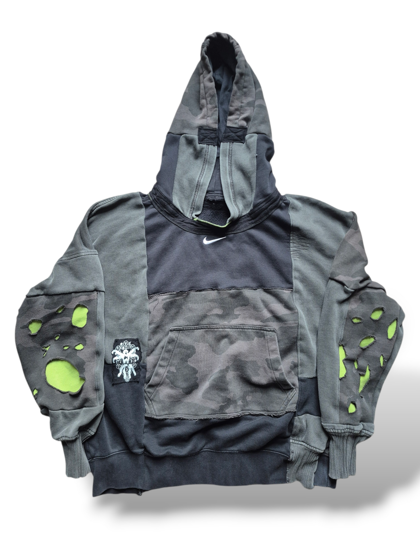 '𝘖𝘱𝘵𝘪𝘮𝘪𝘻𝘦𝘥 𝘊𝘰𝘯𝘧𝘪𝘨𝘶𝘳𝘢𝘵𝘪𝘰𝘯' Hoodie