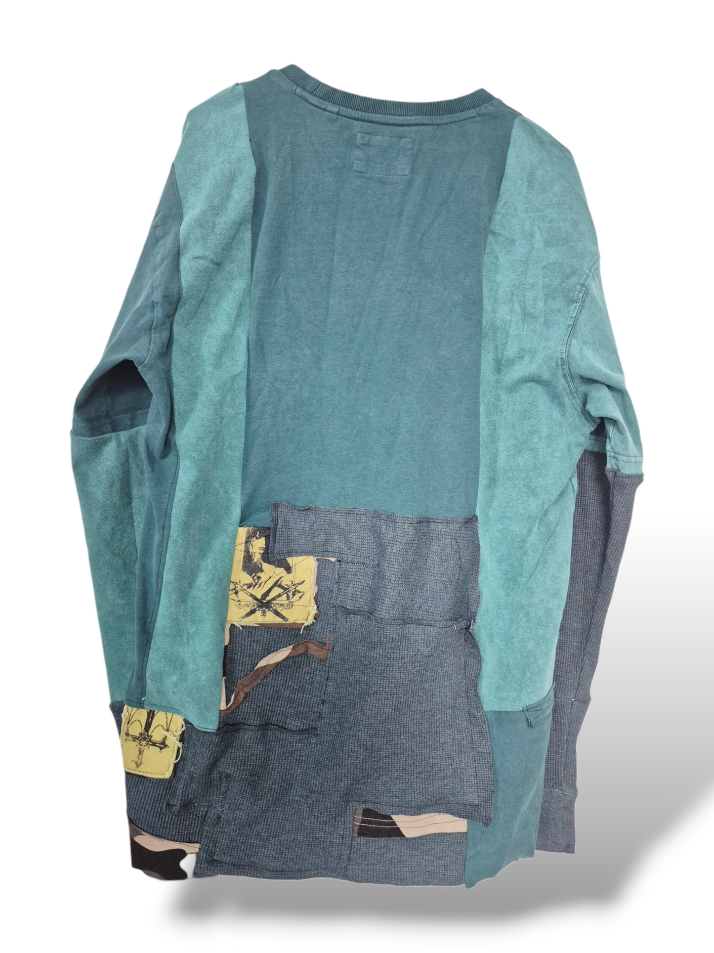 '𝘎𝘳𝘢𝘴𝘴𝘺 𝘒𝘯𝘰𝘭𝘭' Long Sleeve Shirt