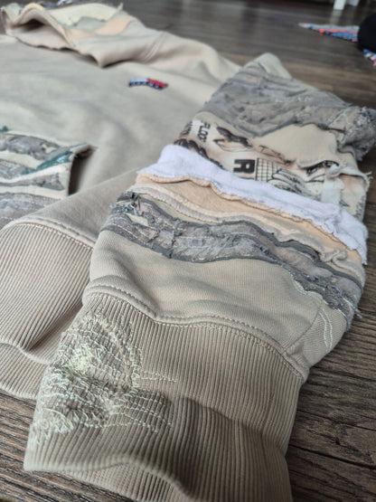 '𝘙𝘶𝘪𝘯𝘴 𝘰𝘧 𝘍𝘪𝘦𝘧𝘥𝘰𝘮' Hoodie