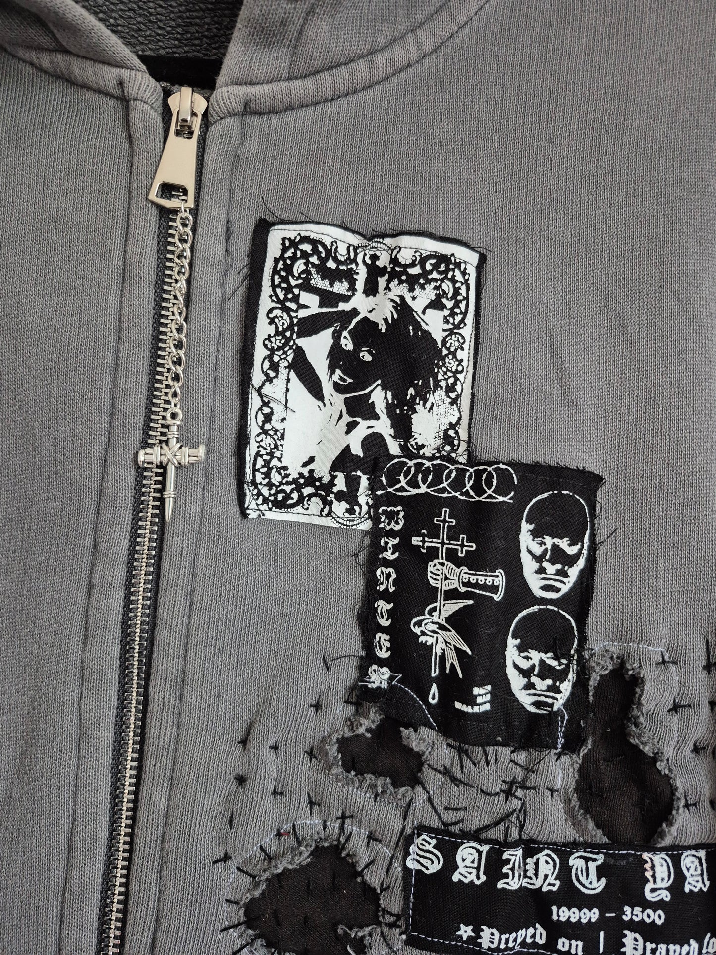 '𝘙𝘪𝘵𝘶𝘢𝘭𝘴 𝘙 𝘜𝘴' Zip-up Hoodie