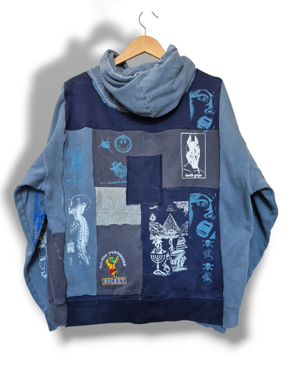 '𝘛𝘩𝘦 𝘚𝘦𝘤𝘳𝘦𝘵 8𝘵𝘩 𝘚𝘦𝘢' Hoodie