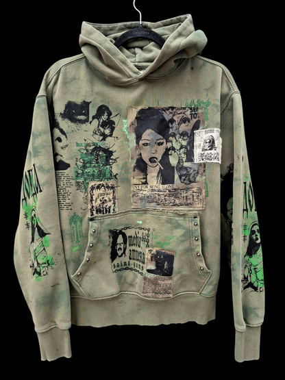 '𝘐𝘵 𝘤𝘰𝘴𝘵𝘴 400𝘬 𝘵𝘰 𝘧𝘪𝘳𝘦 𝘵𝘩𝘪𝘴 𝘨𝘶𝘯 𝘧𝘰𝘳 12 𝘴𝘦𝘤𝘰𝘯𝘥𝘴' Hoodie